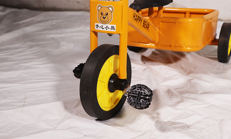 單人三輪車、雙人三輪車、帶兜三輪車、八人轉(zhuǎn)車